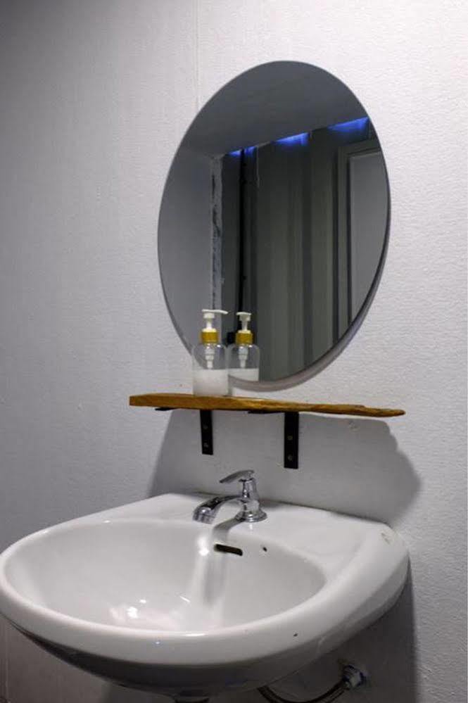 Oyo 673 Nice Sleep Box Hotel Chiang Mai Luaran gambar