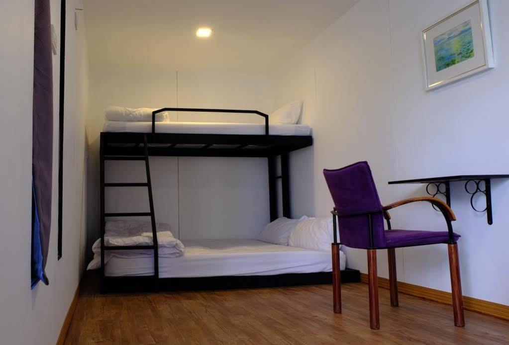 Oyo 673 Nice Sleep Box Hotel Chiang Mai Luaran gambar