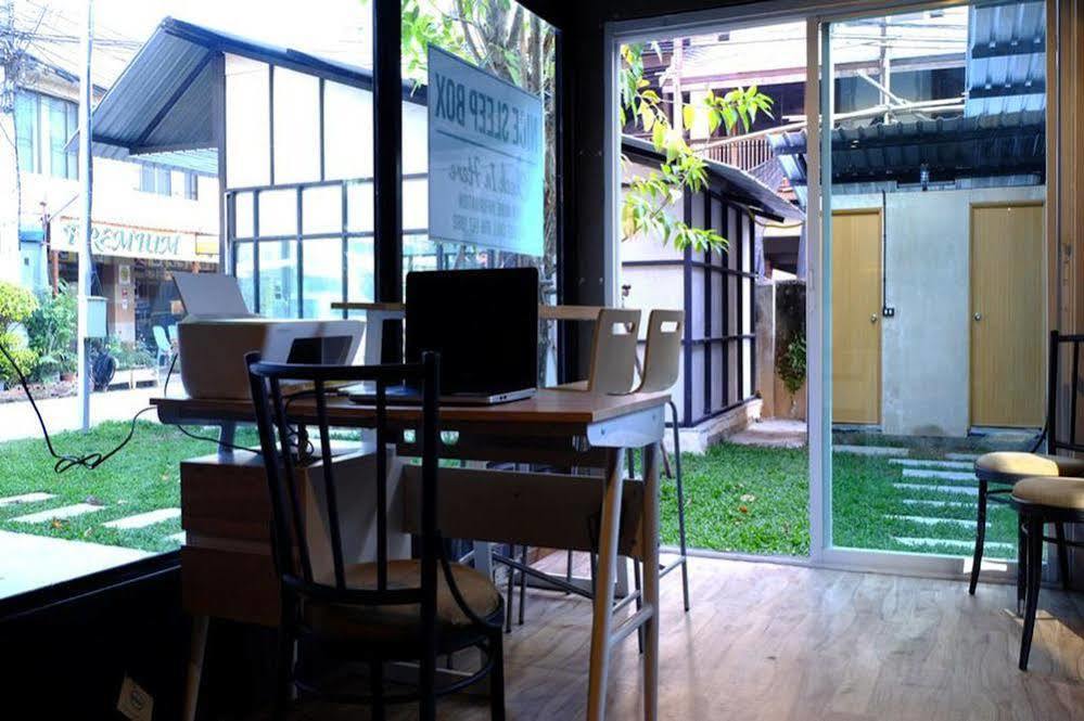 Oyo 673 Nice Sleep Box Hotel Chiang Mai Luaran gambar