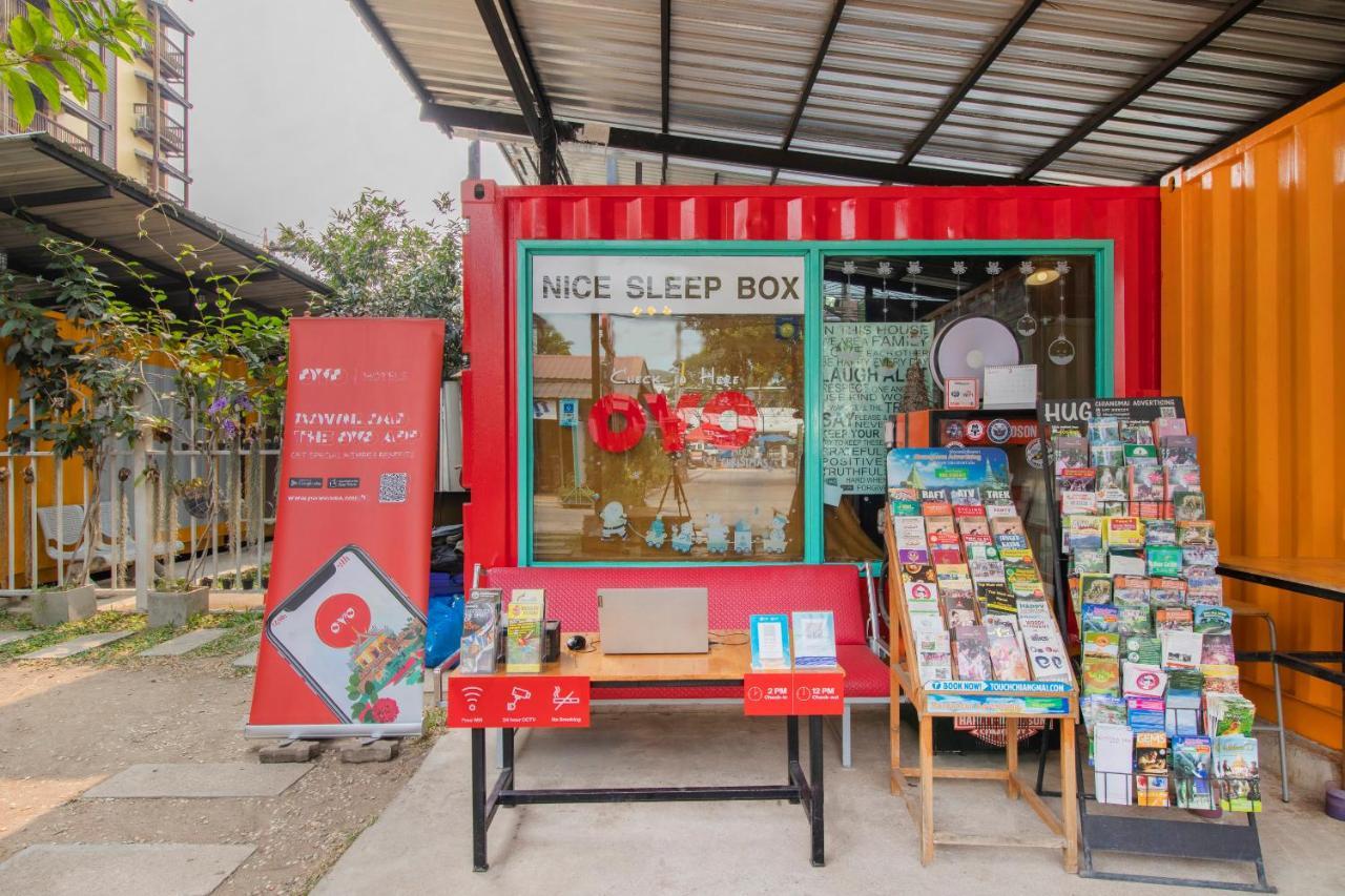 Oyo 673 Nice Sleep Box Hotel Chiang Mai Luaran gambar